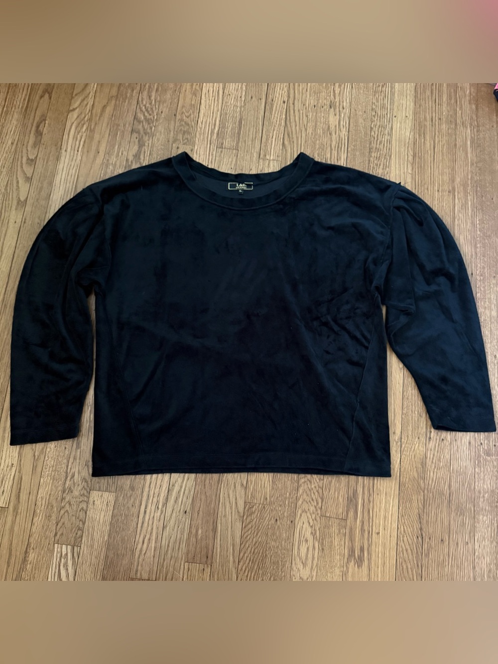 L&B Women’s Black Velvet Long Sleeve Ballon Sleeve Top size XL